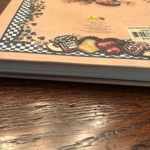 Watering can Journal -FREE when bundled with 2 other items - Picture 4 of 4